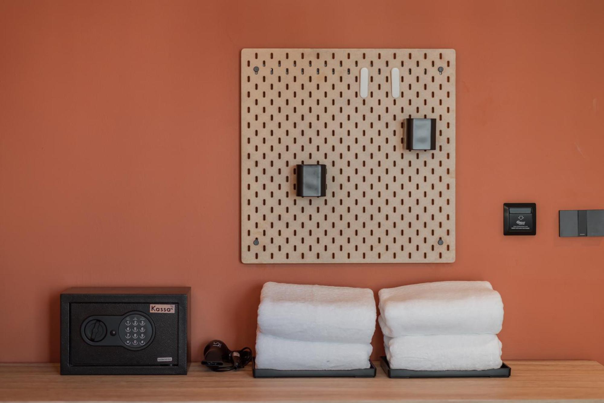 Blu Monkey Hub And Hotel Bangsaen Екстер'єр фото